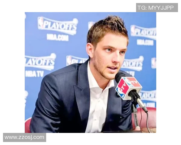 全球足球场上的三大帅气巨星颜值与实力兼备引领潮流